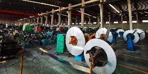 神马午夜影院水管（guǎn）生產線